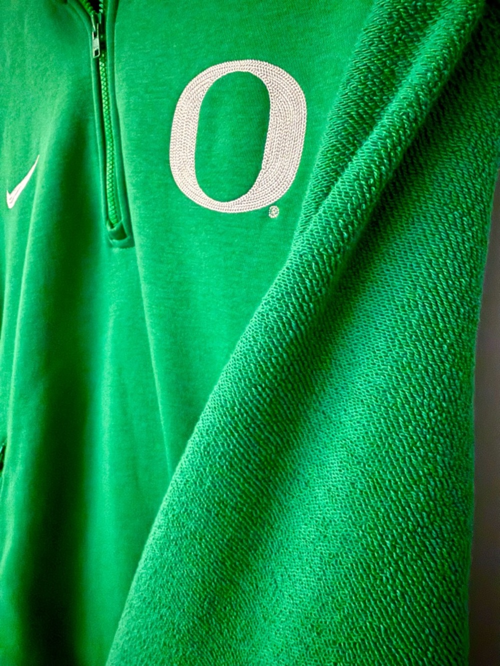Nike Oregon Ducks Athletic 1/4 Zip Pullover Women’s Team Logo Spirit Wear - Picture 5 of 10